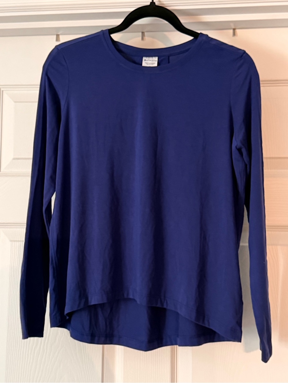 Athleta Long Sleeve Scoop Neck Top in Deep Blue